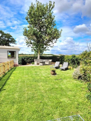 Badgers Rest Loddon